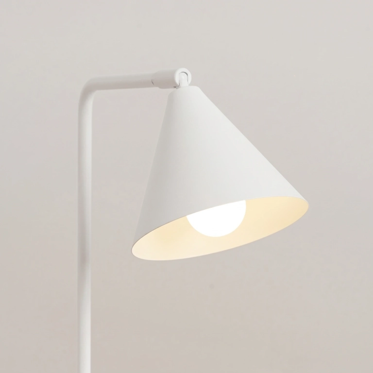 lampka-biurkowa-stozkowa