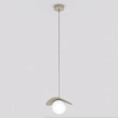 Minimalistyczna lampa wisząca Lark 1 w kolorze mokka z dekoracyjnym detalem