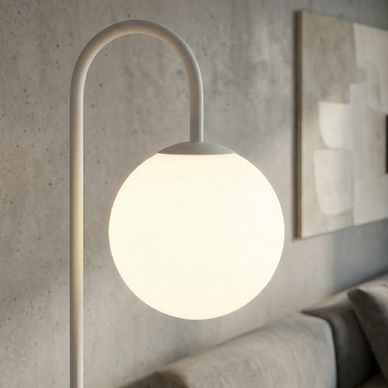 minimalistyczna-lampa-stojaca