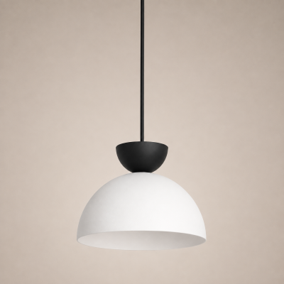 Minimalistyczna lampa wisząca Bowie z biało-czarnym kloszem