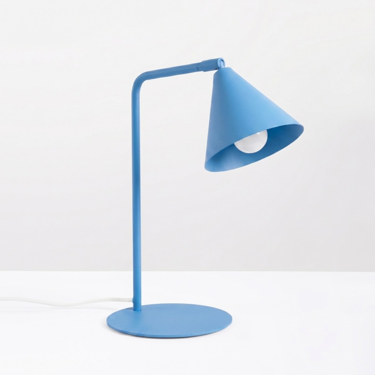 błękitna-lampa-biurkowa