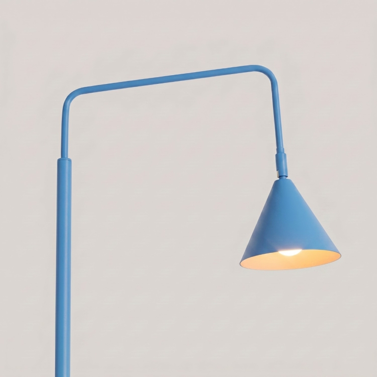 błękitne-lampy-podłogowe
