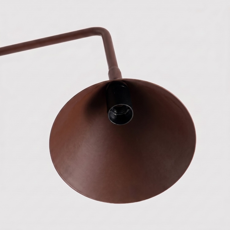 brązowa-lampa-na-biurko
