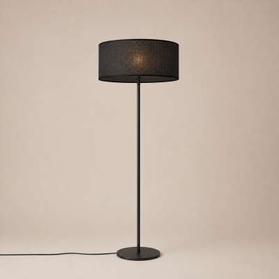 Klasyczna lampa podłogowa Elvara w kolorze czarnym