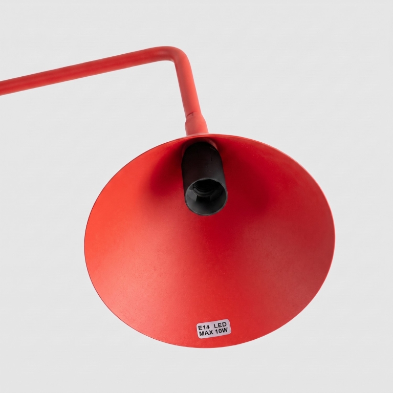 czerwona-lampa-na-biurko