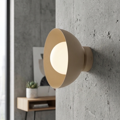 Lampa ścienna Noma z nowoczesnym, beżowym stelażem