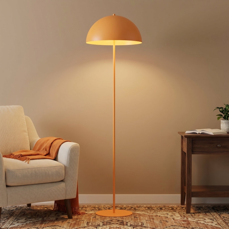 lampa-podłogowa-w-kolorze-pomarańczowym
