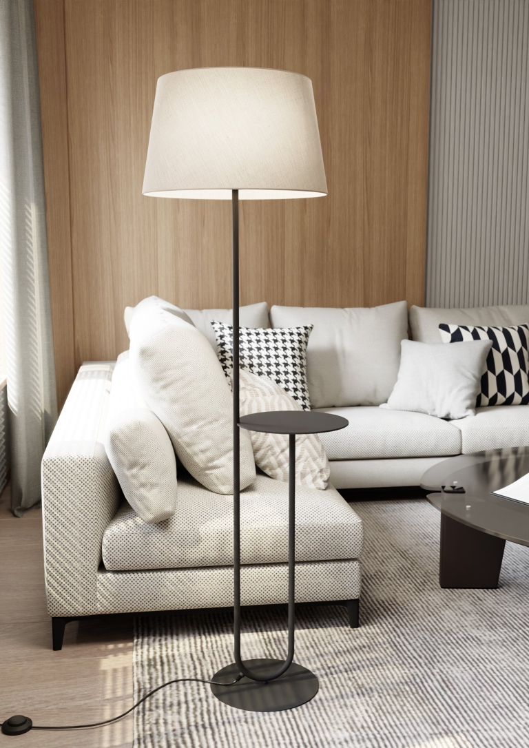 lampa-podłogowa-z-beżowym-abażurem