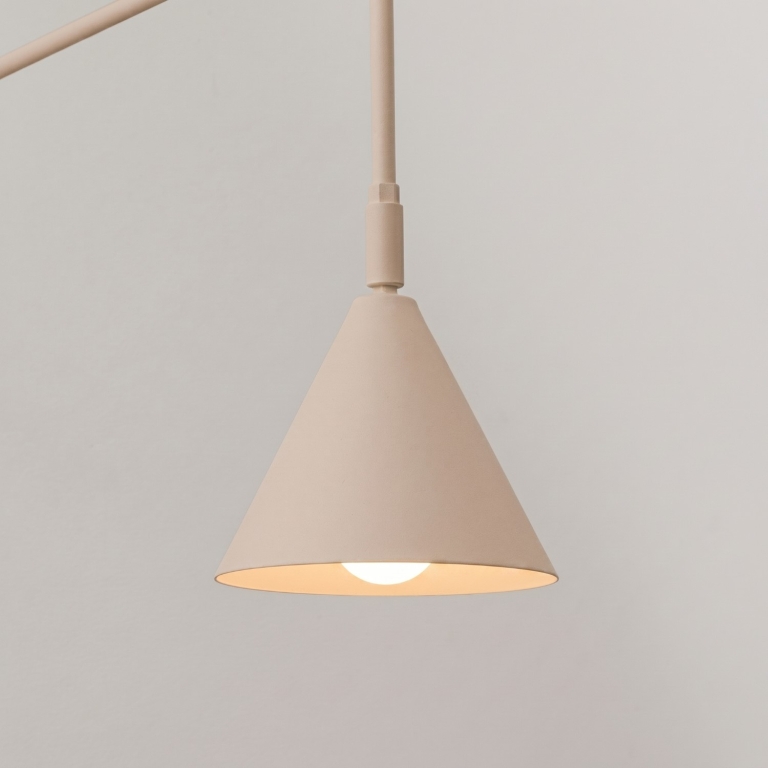 lampa-ścienna-w-kolorze-taupe