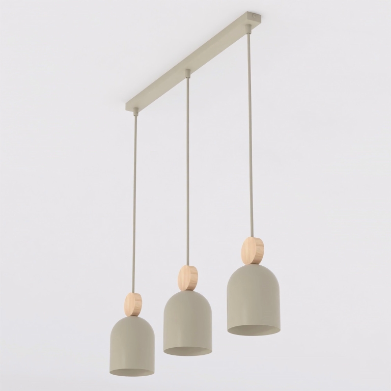 lampa-wisząca-z-drewnianym-wykończeniem-do-salonu