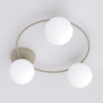 Potrójna lampa sufitowa Neris w minimalistycznym stylu