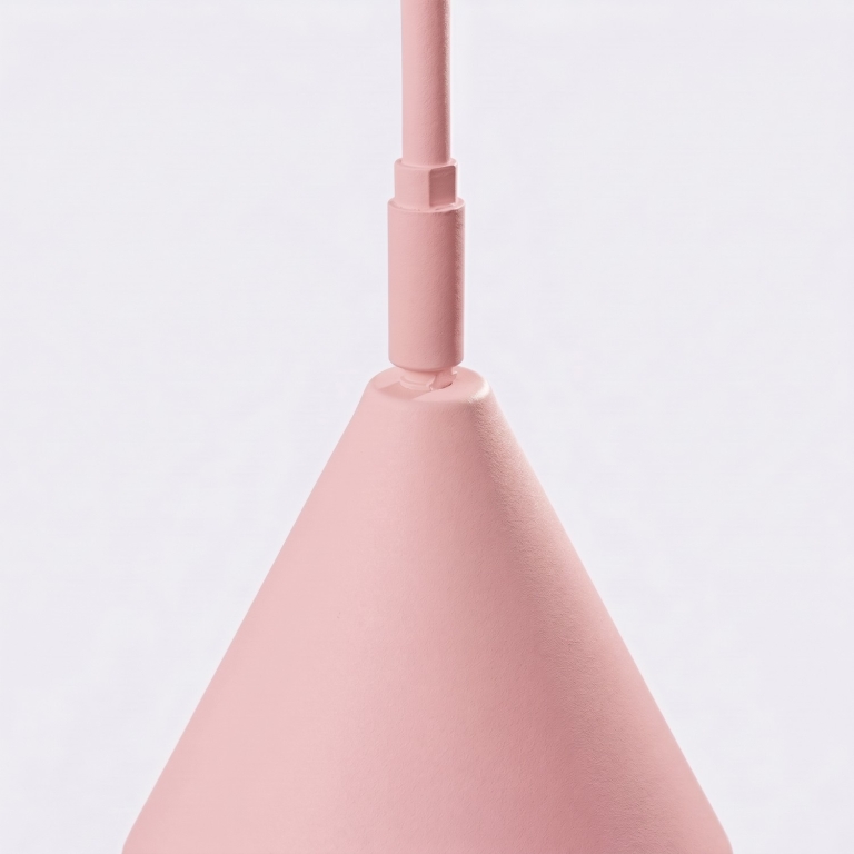 loftowa-różowa-lampa-stojąca-do-czytania