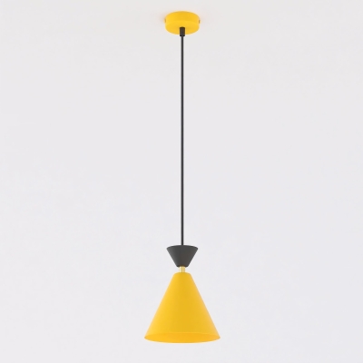 Pomarańczowa lampa wisząca Nuvia do nowoczesnych aranżacji