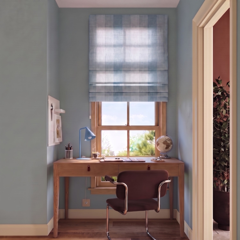 minimalistyczna-lampa-biurkowa-w-kolorze-błękitnym
