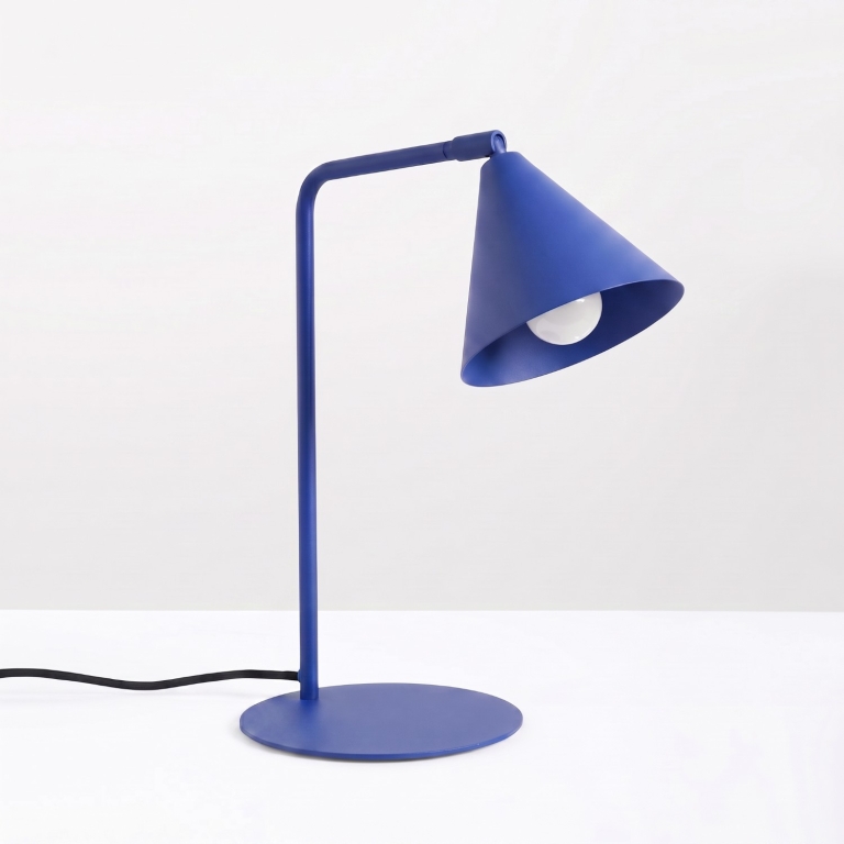 niebieska-lampa-biurkowa