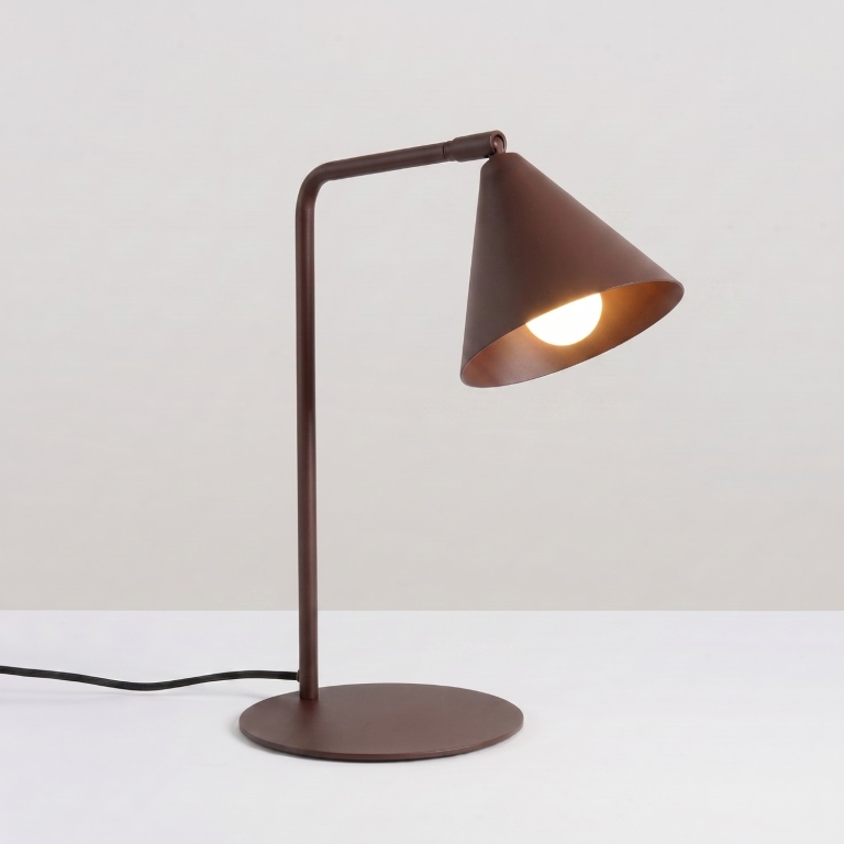 nowoczesna-lampa-w-kolorze-brązowym