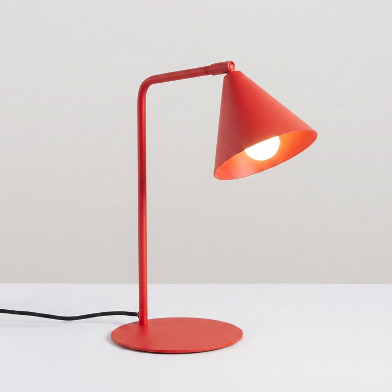nowoczesna-lampa-w-kolorze-czerwonym