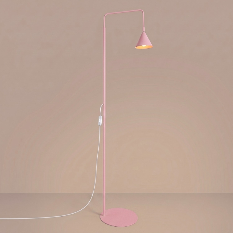 nowoczesna-różowa-lampa-podłogowa-do-czytania