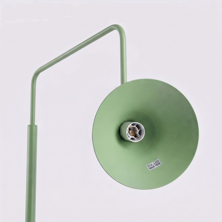 nowoczesna-szałwiowa-lampa-podłogowa