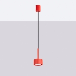 Czerwona lampa Medina o nowoczesnym designie