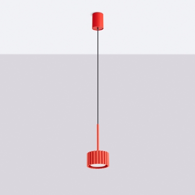 Czerwona lampa Medina o nowoczesnym designie