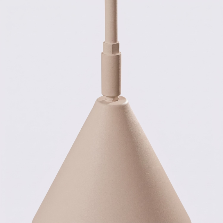 prosta-beżowa-lampa-stojąca