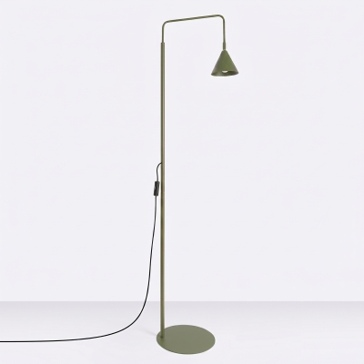 Regulowana lampa podłogowa Doka w kolorze oliwkowym
