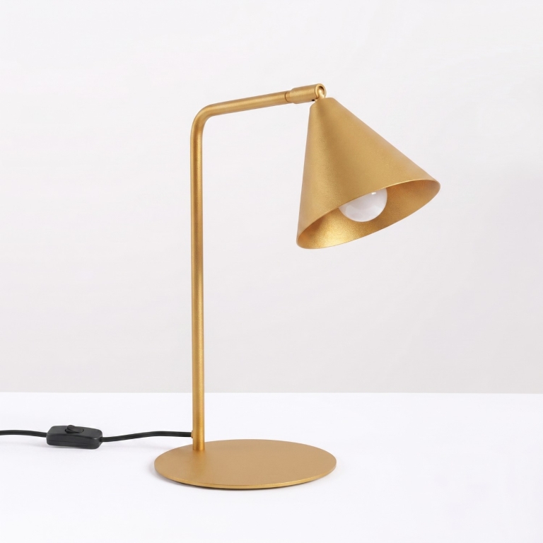 złota-lampa-biurkowa