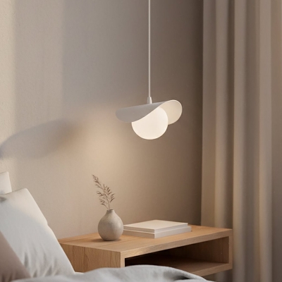 Biała, minimalistyczna lampa wisząca Veyra