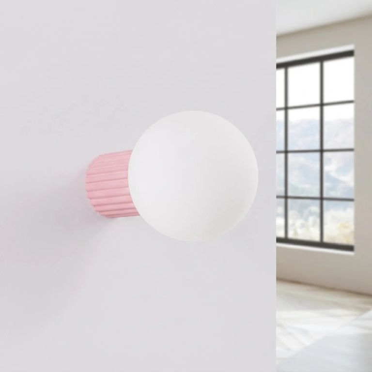 aluminiowa-designerska-lampa-ścienna