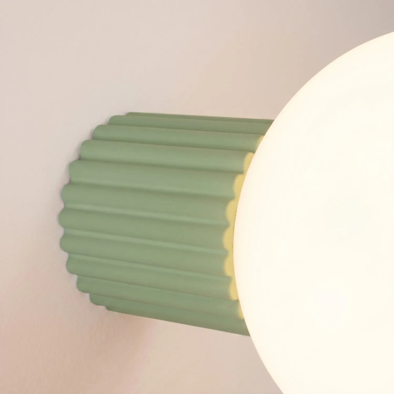 aluminiowa-lampa-ścienna-zielona