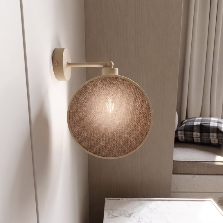 beżowa-lampa-ścienna