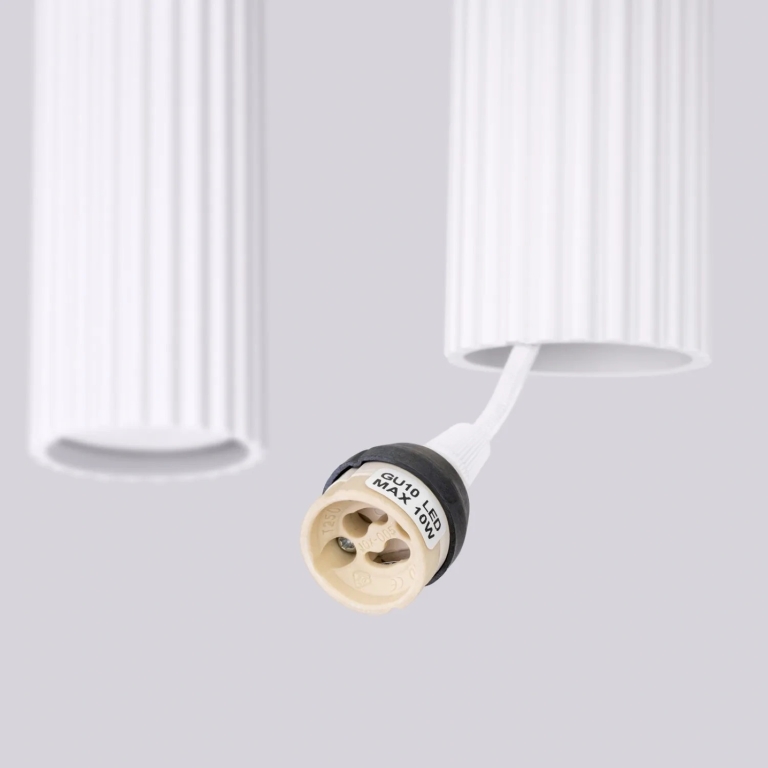 dekoracyjna-metalowa-lampa-wisząca-z-kloszem-tubą