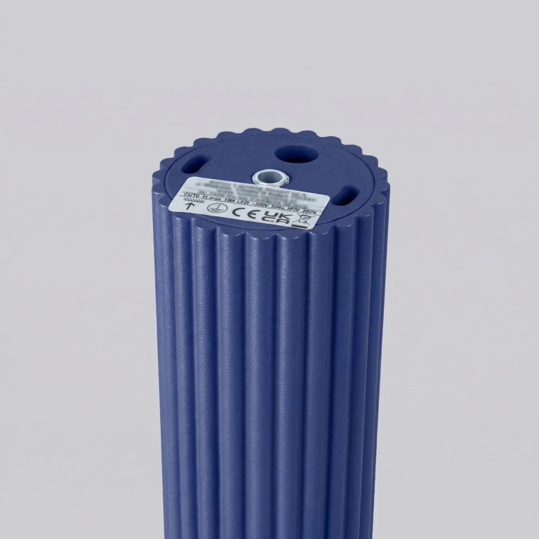 designerska-niebieska-plafoniera-do-kuchni