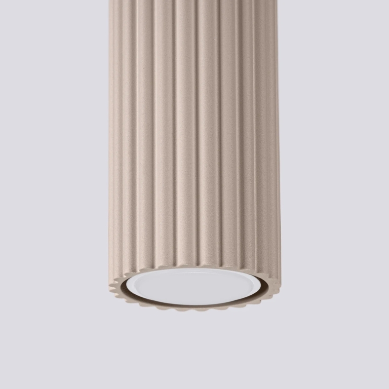 efektowna-beżowa-aluminiowa-lampa-sufitowa