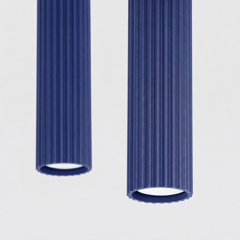 granatowa-ozdobna-lampa-wisząca