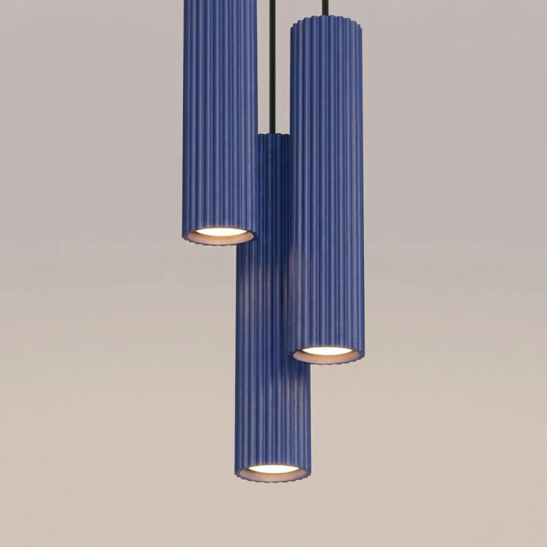 granatowe-aluminiowe-lampy-wiszące