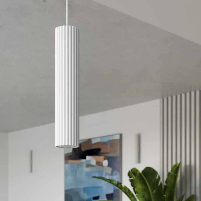 klasyczna-śnieżnobiała-lampa-sufitowa