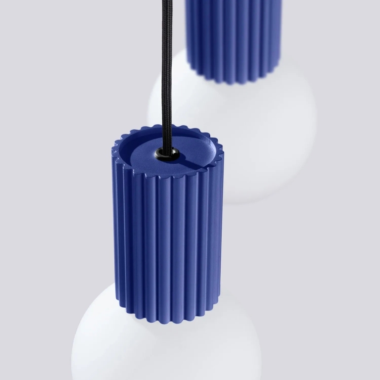 kobaltowa-lampa-wisząca