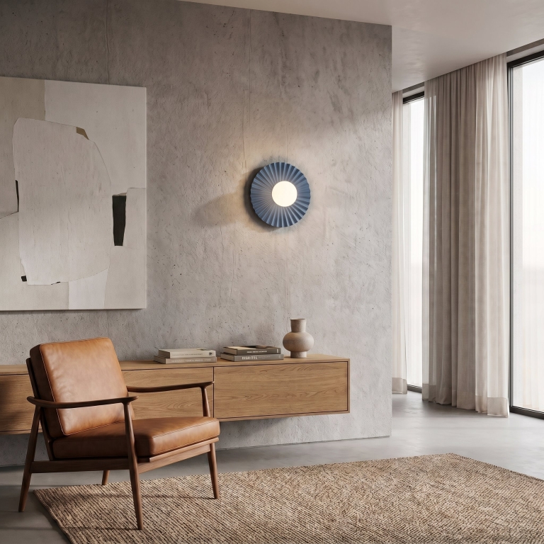 lampa-ścienna-niebieska-w-stylu-nowoczesnym