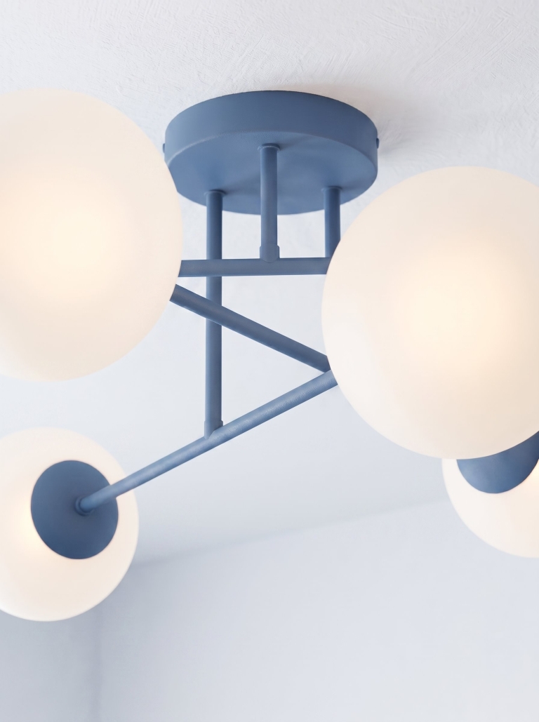 lampa-sufitowa-niebieska