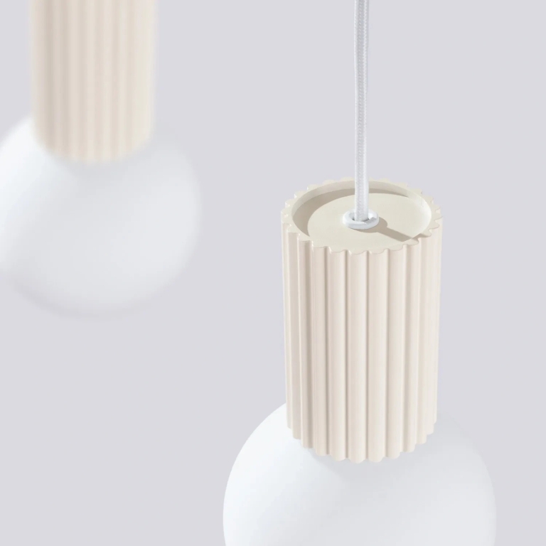 lampa-wisząca-beżowa