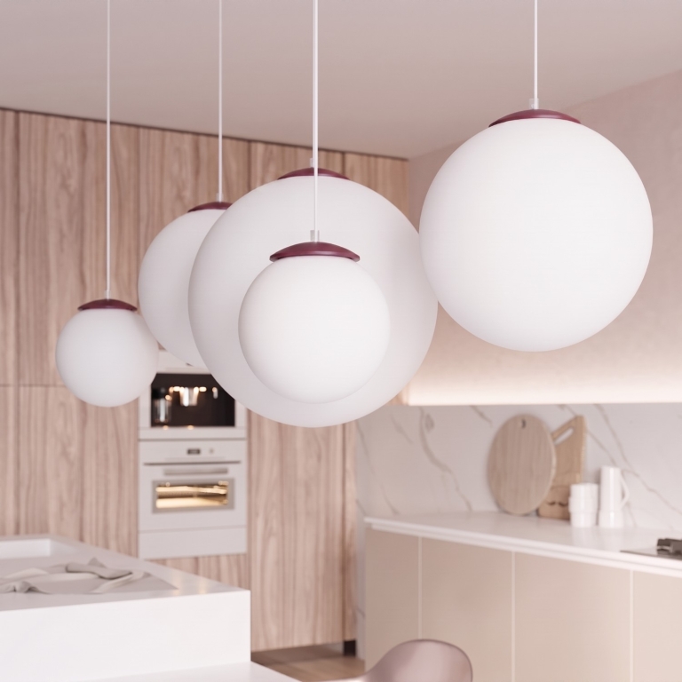 minimalistyczna-lampa-wisząca-w-kolorze-czerwonym