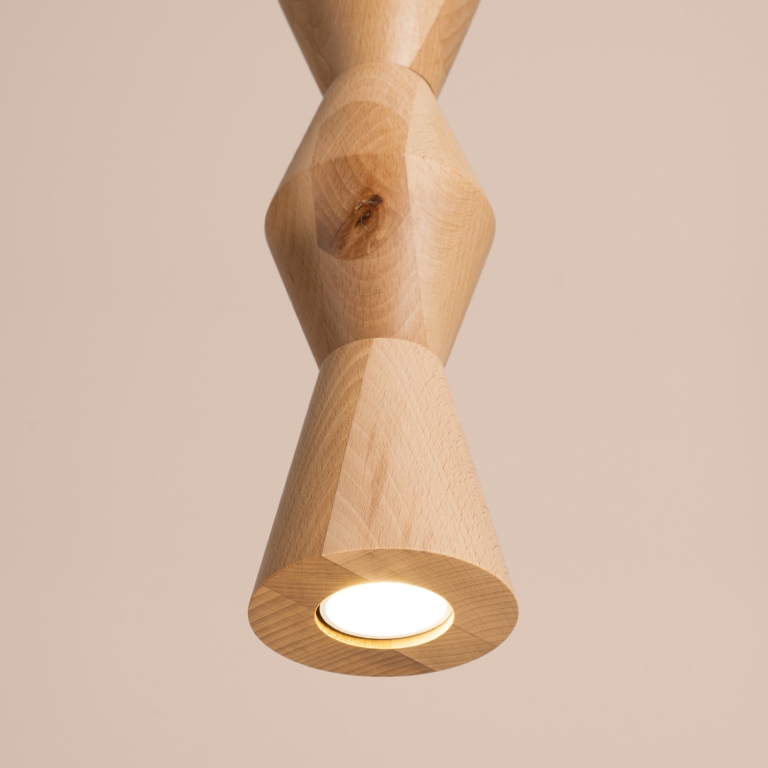 naturalna-lampa-wisząca-do-przedpokoju