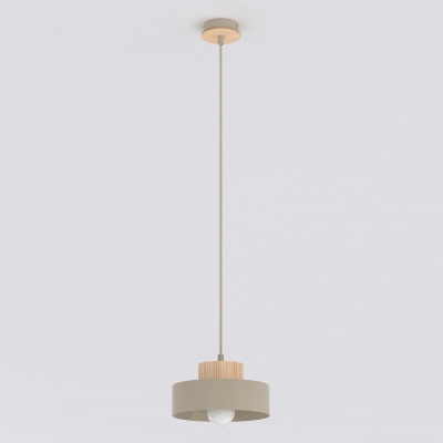 Pojedyncza lampa wisząca Velis z drewnianym detalem
