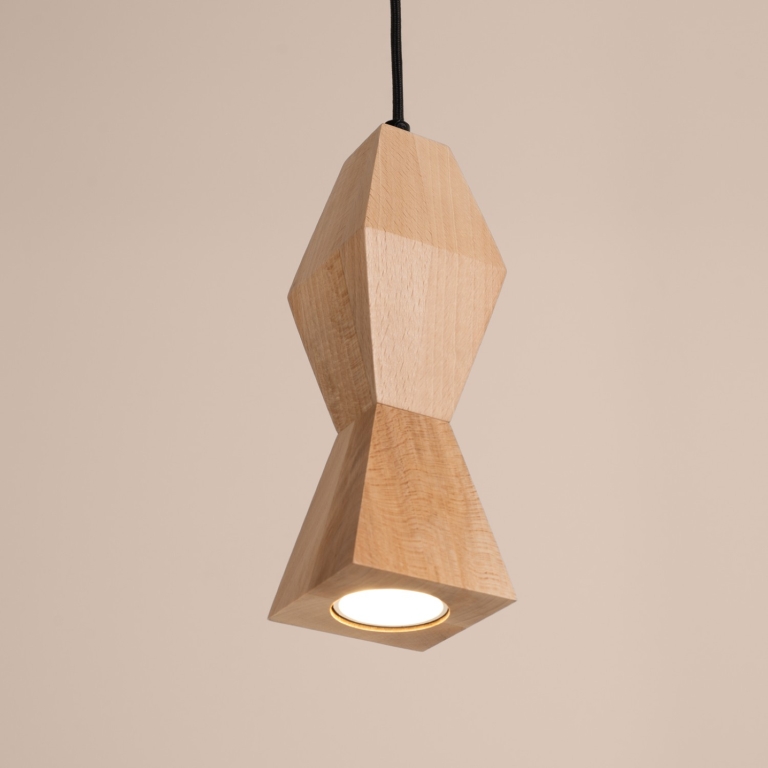 oryginalna-lampa-wisząca-drewniana