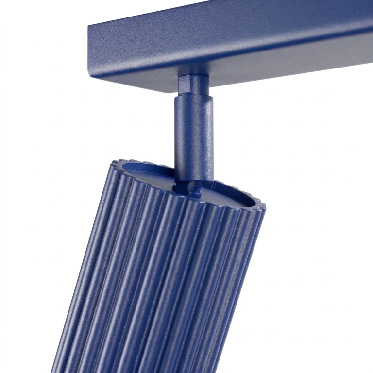 ozdobna-niebieska-lampa-sufitowa-z-reflektorami