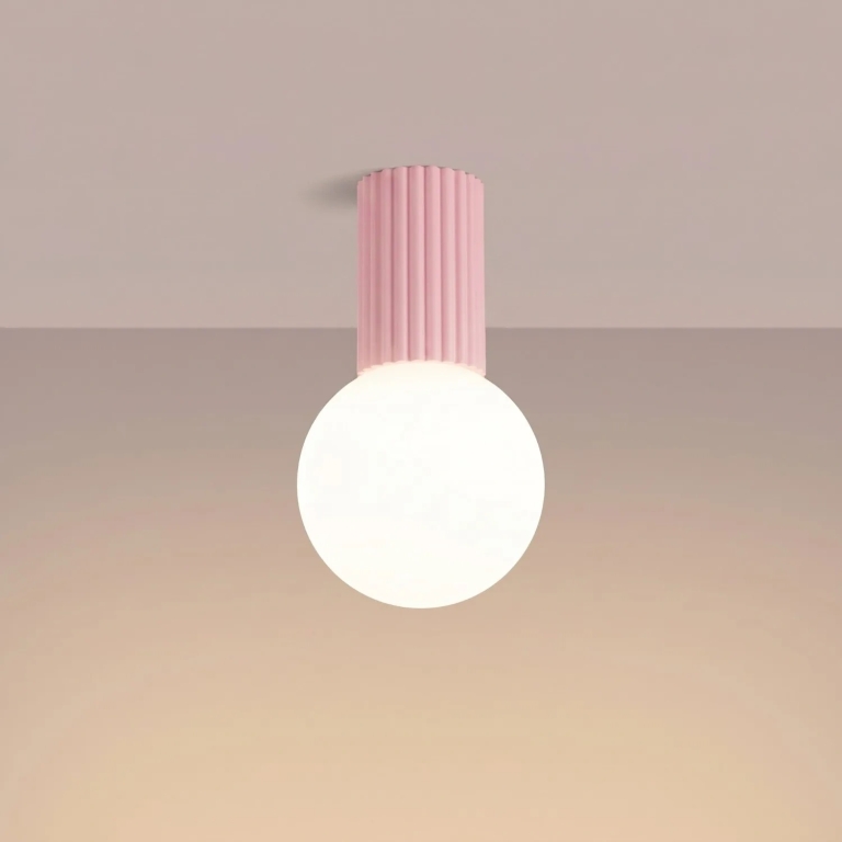 pudroworóżowa-szklana-lampa-sufitowa