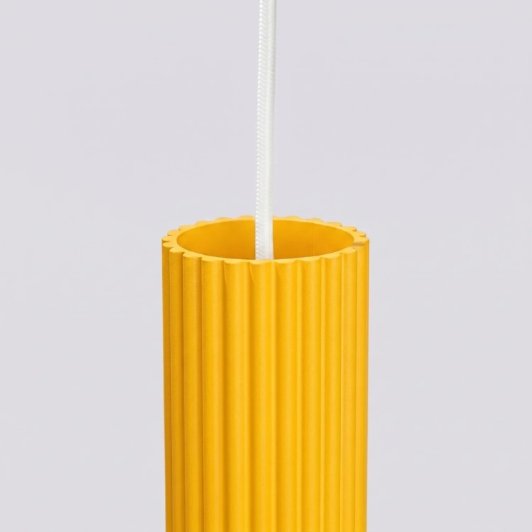 słoneczna-metalowa-lampa-wisząca-z-kloszami-tubami