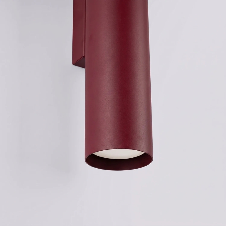 stalowa-lampa-ścienna